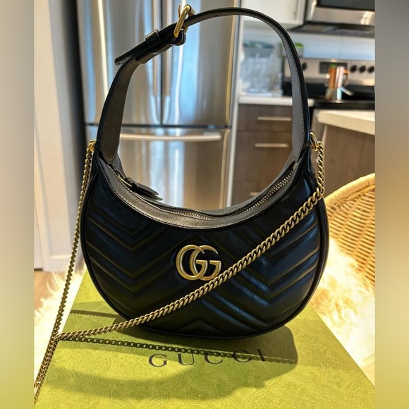 Gucci GG MARMONT HALF-MOON-SHAPED MINI BAG - Picture 9 of 15
